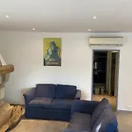 Petit Coin De Paradis En Camargue Entre Aigues Mortes Et Les Saintes Maries De La Mer, Animaux Bienvenus