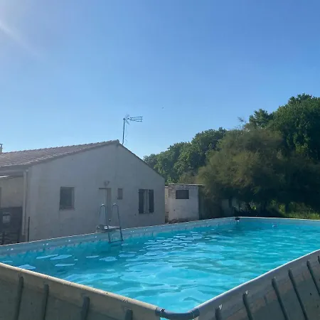 Petit Coin De Paradis En Camargue Entre Aigues Mortes Et Les Saintes Maries De La Mer, Animaux Bienvenus Nyaraló *