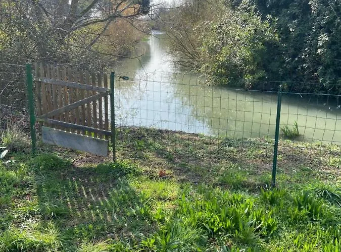 Дом отдыха Petit Coin De Paradis En Camargue Entre Aigues Mortes Et Les Saintes Maries De La Mer, Animaux Bienvenus Вовер