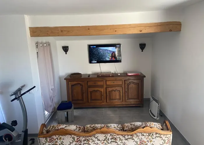 Дом отдыха Petit Coin De Paradis En Camargue Entre Aigues Mortes Et Les Saintes Maries De La Mer, Animaux Bienvenus *